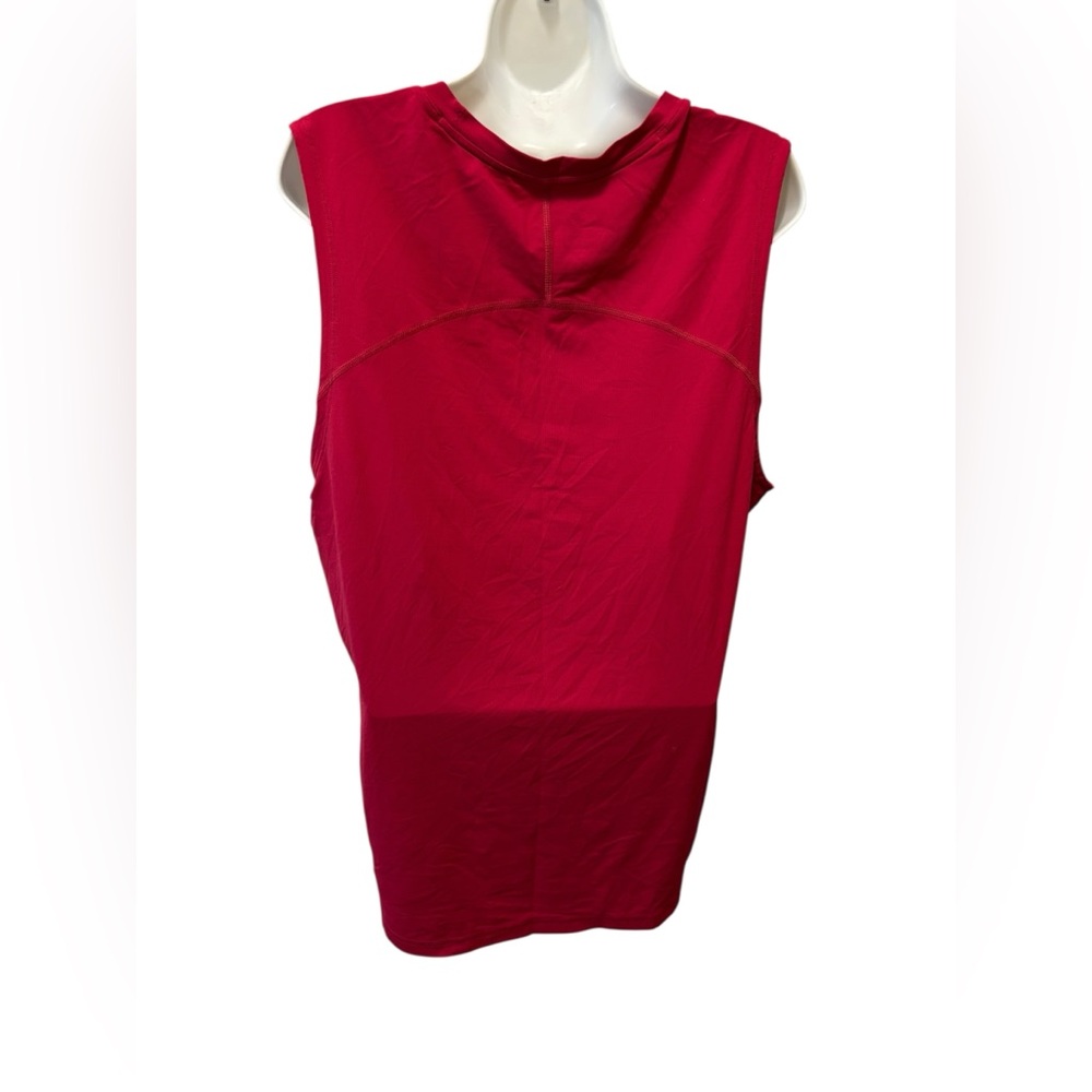 Peloton Tank Top Red Nylon Wicking Cycling Fitness Gym Men's Size Large Active — image 3 of 6